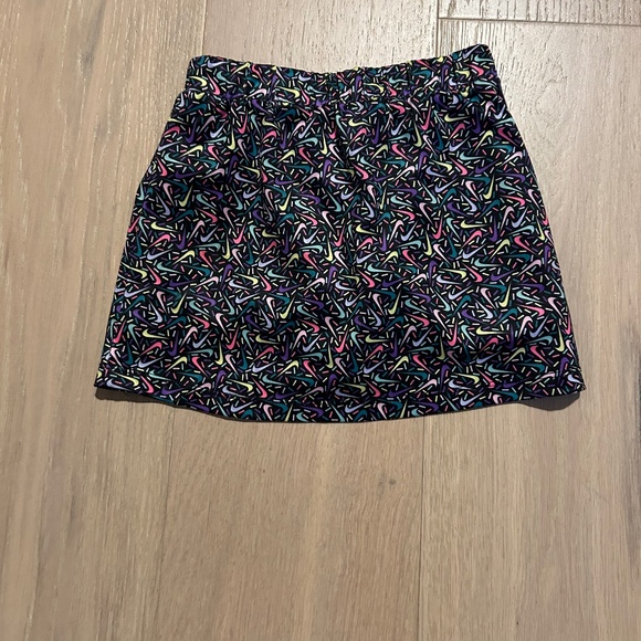 Nike Black Colorful Tennis Skort for Girls Size 4T Athletic ~ Pickleball! - Picture 2 of 3